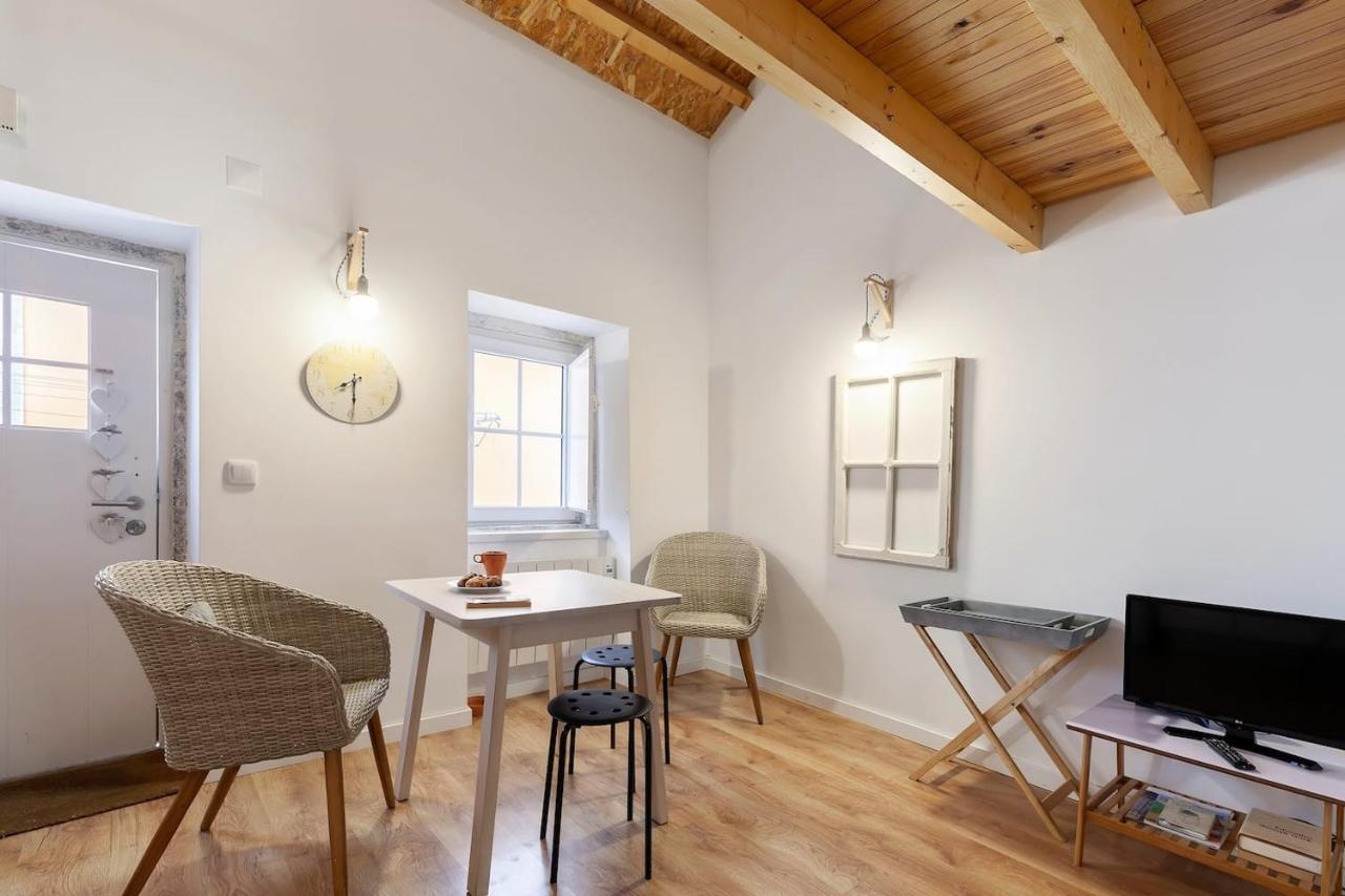 Classic Lisbon Homes: Bright & Central In Belem Eksteriør bilde