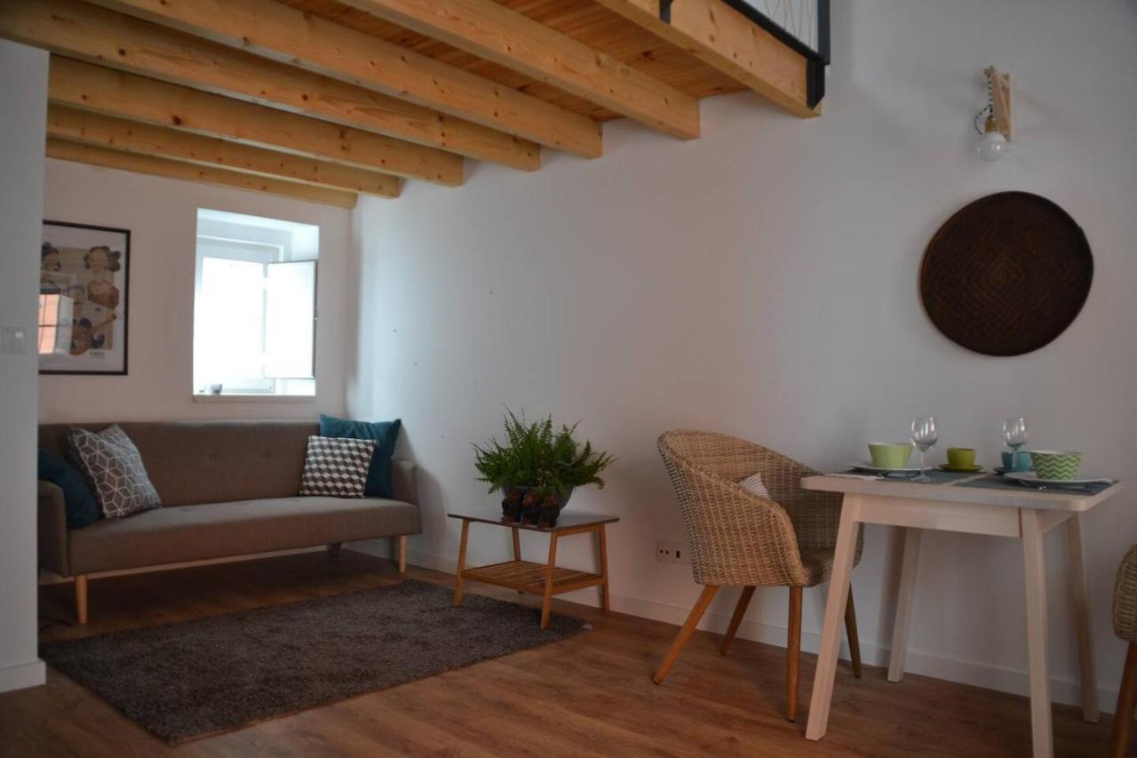 Classic Lisbon Homes: Bright & Central In Belem Eksteriør bilde