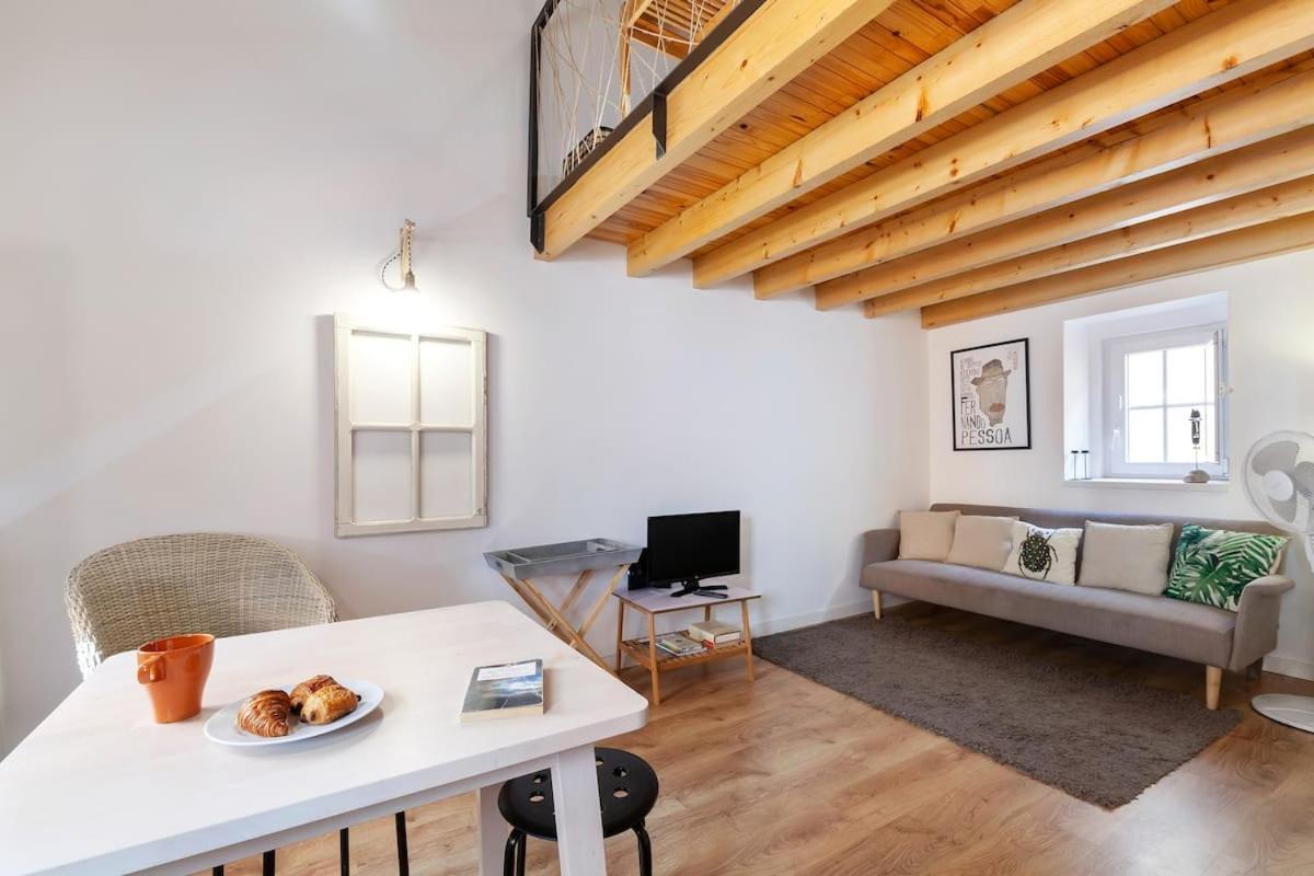Classic Lisbon Homes: Bright & Central In Belem Eksteriør bilde