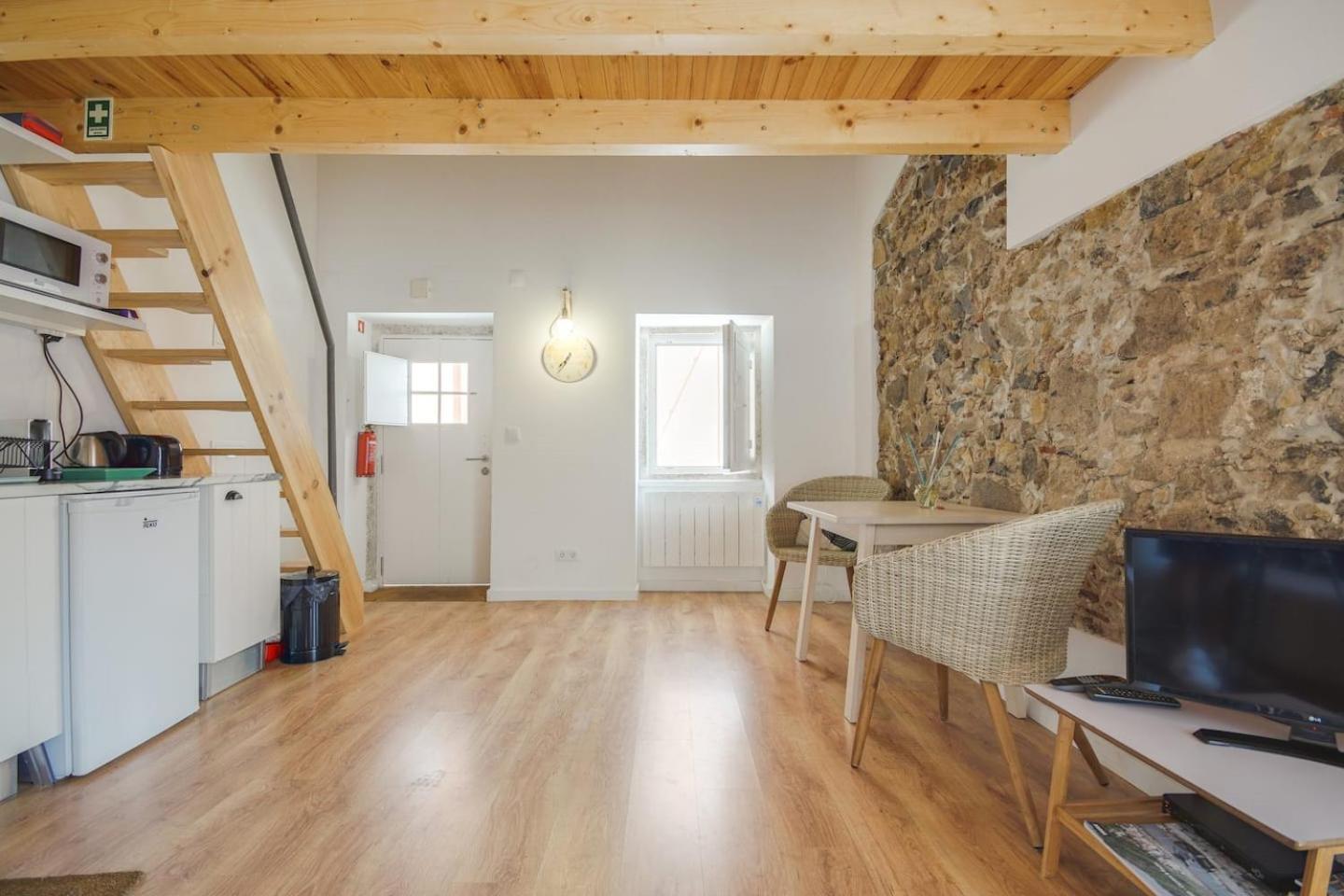 Classic Lisbon Homes: Bright & Central In Belem Eksteriør bilde
