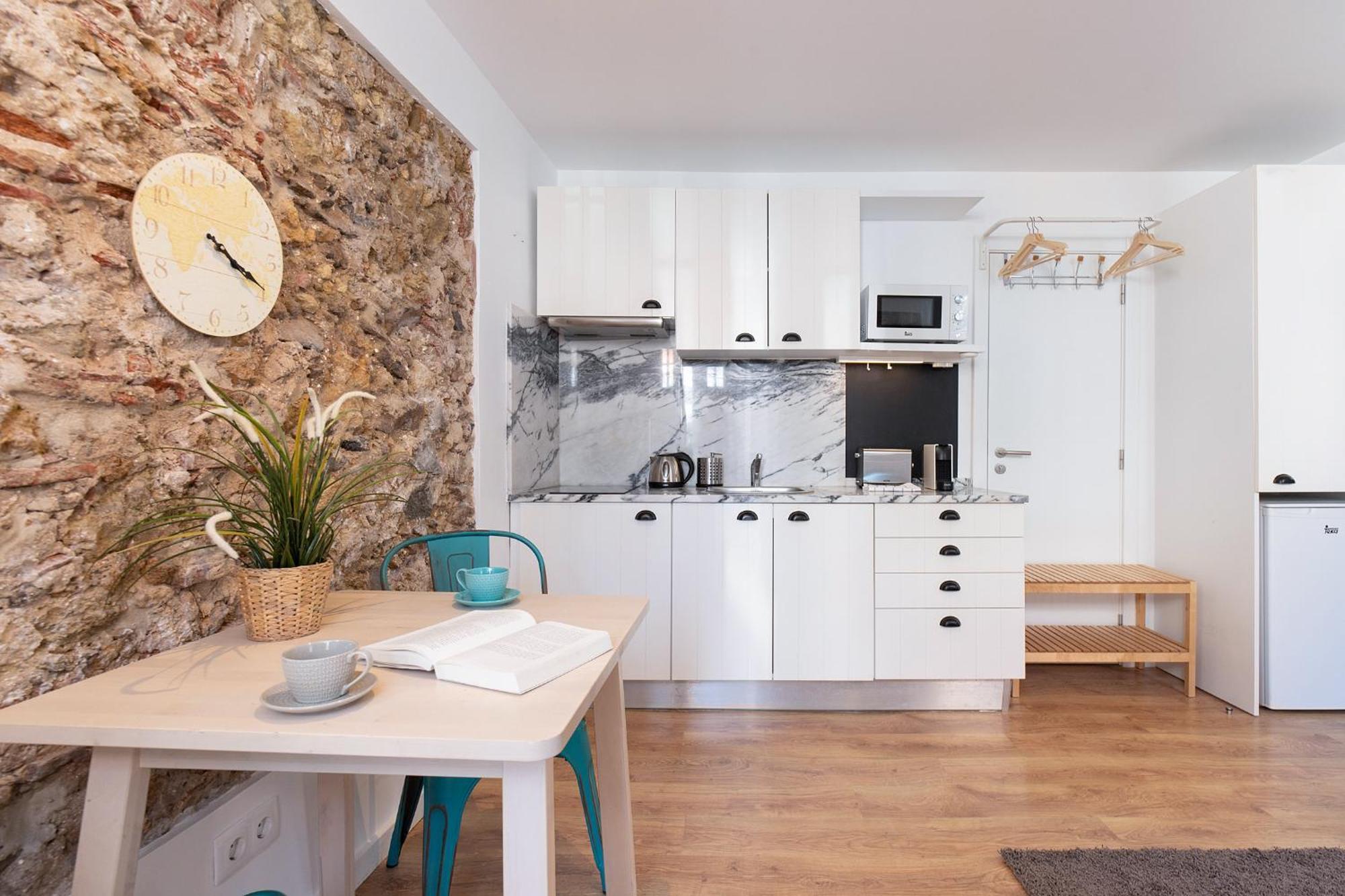 Classic Lisbon Homes: Bright & Central In Belem Eksteriør bilde